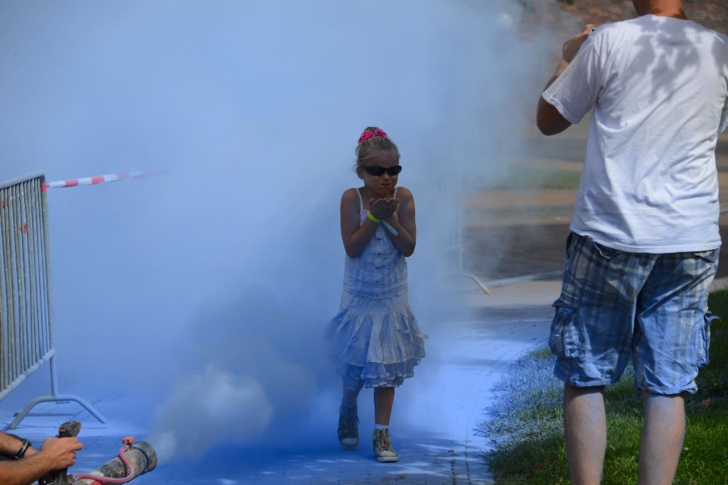 ../Images/Color fun run 2015 031.jpg